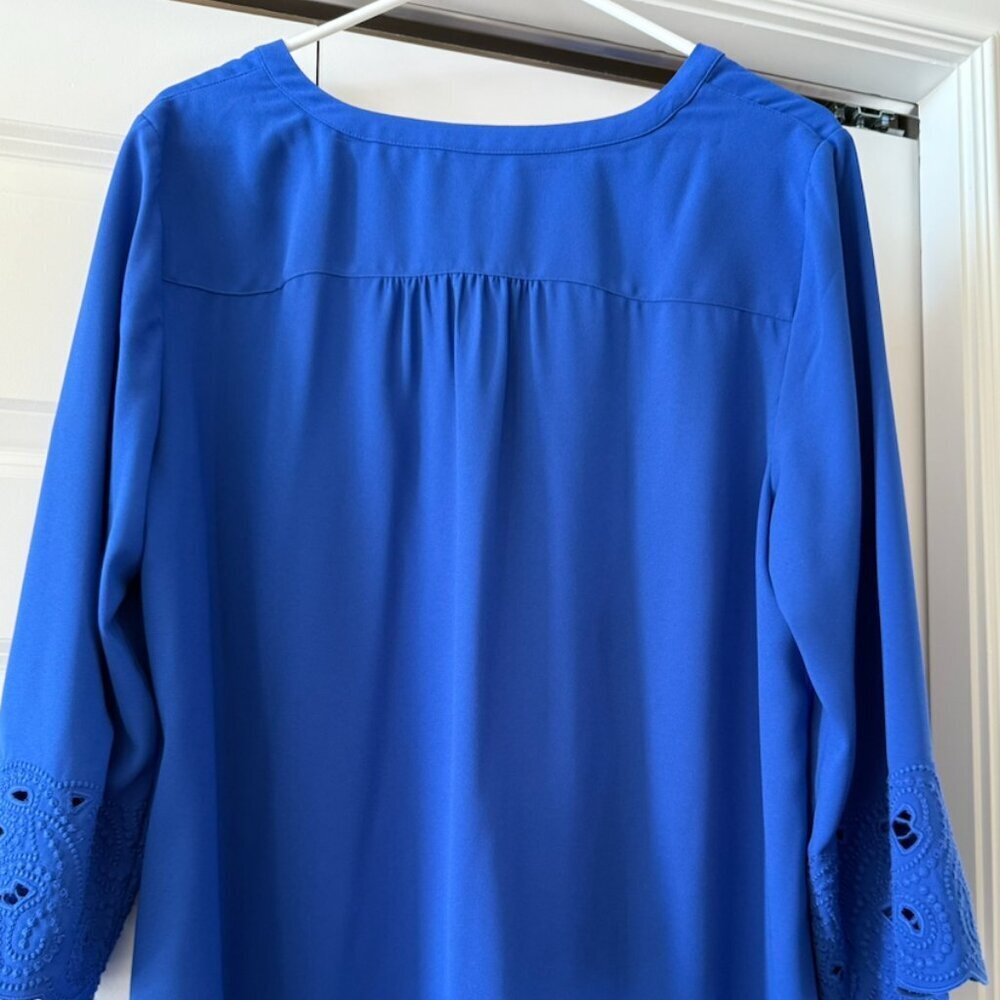 Talbots Royal Blue Blouse Large Eyelet Sleeve V Neck Top - Picture 6 of 6